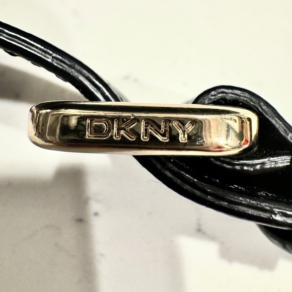 DKNY Women’s Black Bryant Park Dome Two Sided Satchel with Crossbody Strap NWOT - Picture 7 of 9